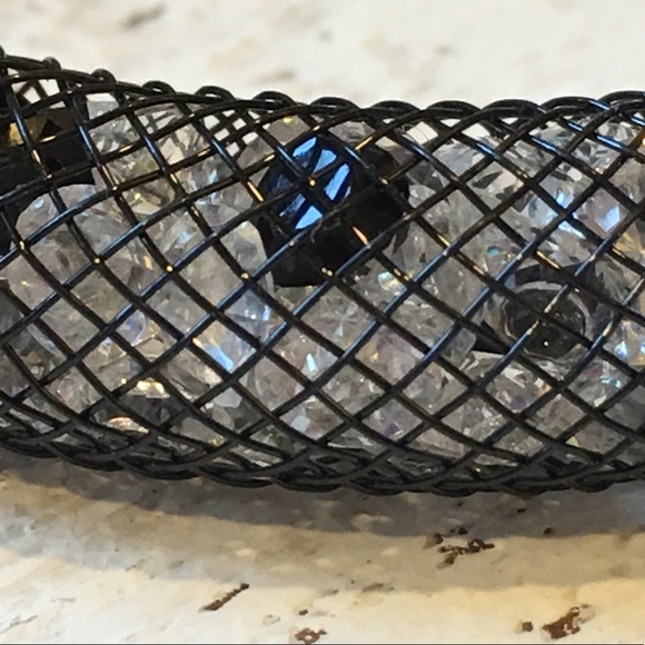 1 HP Black Mesh Bracelet with gems inside - Picture 2 of 8